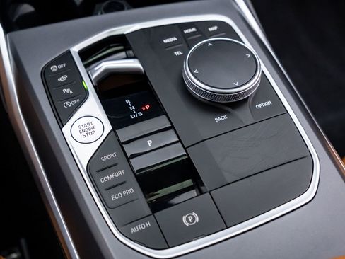 Certified 2025 BMW 230i xDrive Coupe AWD/4WD image 28