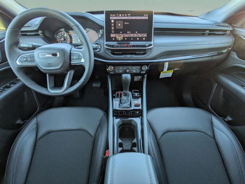 New 2026 Jeep Compass Latitude AWD/4WD image 21