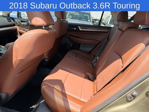 Used 2018 Subaru Outback 3.6R Touring AWD/4WD image 23