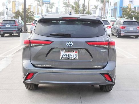 Used 2023 Toyota Highlander Limited image 6