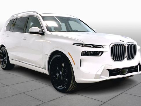 New 2026 BMW X7 xDrive40i image 2