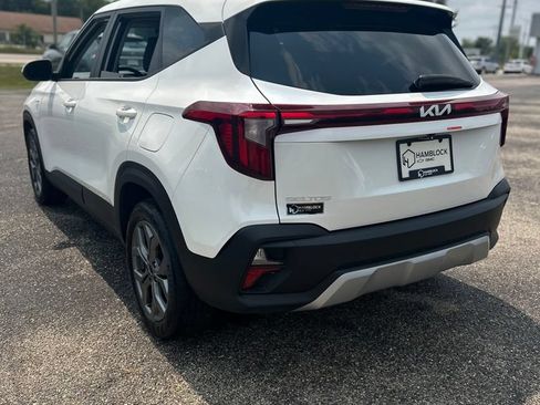 Used 2026 Kia Seltos LX FWD image 4