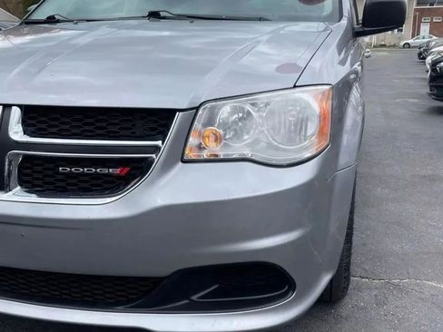 Used 2017 Dodge Grand Caravan SE w/ Power Window Group FWD image 11