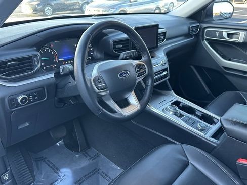 Used 2023 Ford Explorer XLT w/ Equipment Group 202A image 24