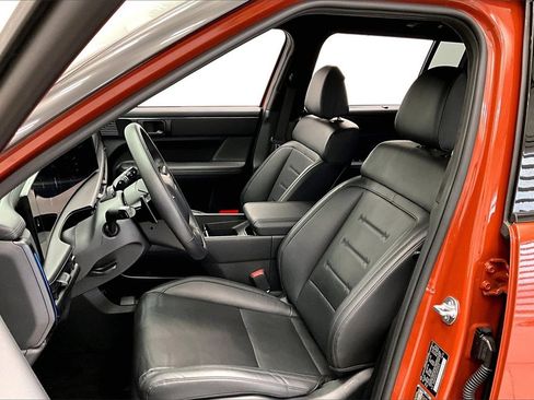 Certified 2025 Hyundai Santa Fe Calligraphy image 26