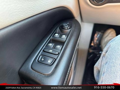 Used 2019 Jeep Compass Latitude FWD image 20