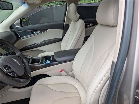 Used 2018 Lincoln MKX Reserve w/ Driver Assistance Package AWD/4WD image 29
