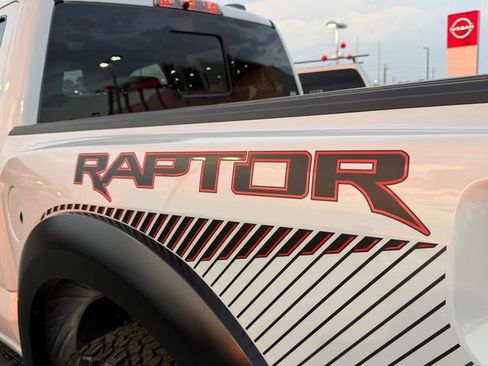 Used 2025 Ford F150 Raptor AWD/4WD image 19