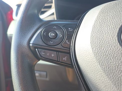 Used 2025 Toyota RAV4 XLE FWD image 20