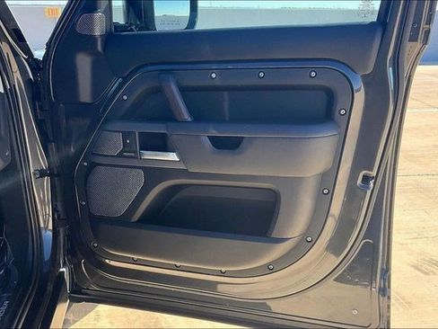 Used 2022 Land Rover Defender 110 X image 29