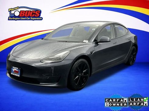 Used 2023 Tesla Model 3 Standard Range image 1