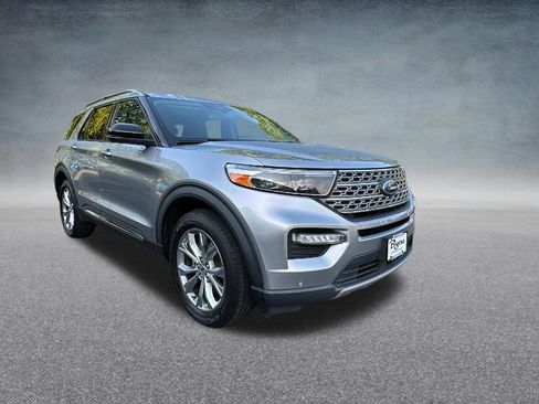 Used 2021 Ford Explorer Limited AWD/4WD image 3