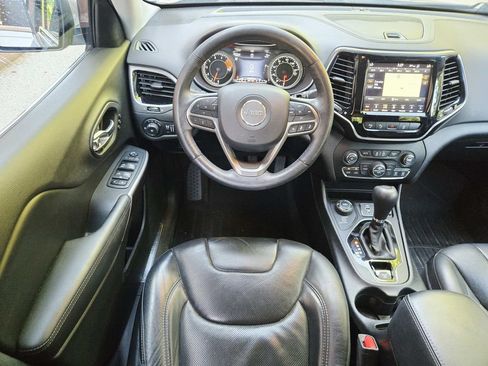 Used 2019 Jeep Cherokee Limited w/ Luxury Group AWD/4WD image 10