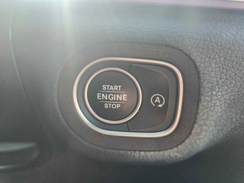Used 2024 Mercedes-Benz GLS 450 4MATIC image 34