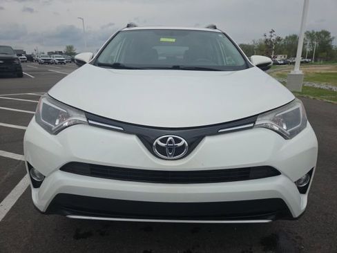 Used 2016 Toyota RAV4 XLE image 3