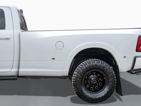 Used 2021 RAM 3500 Laramie image 11