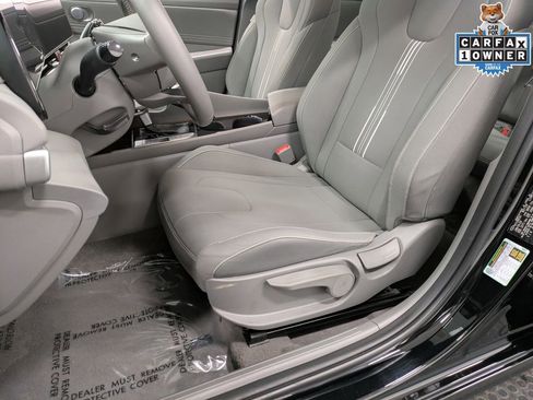 Used 2023 Hyundai Elantra SEL w/ Convenience Package image 11