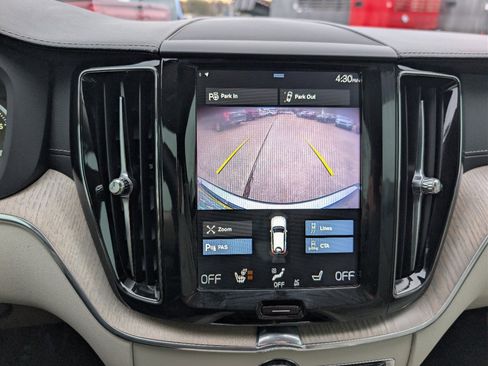 Used 2018 Volvo XC60 T5 Inscription w/ Convenience Package image 20