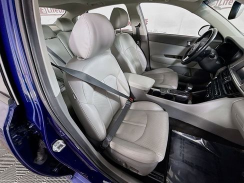 Used 2018 Kia Optima EX w/ Premium Package FWD image 30