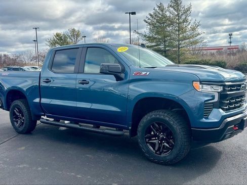 Used 2024 Chevrolet Silverado 1500 LT Trail Boss w/ Convenience Package II image 9