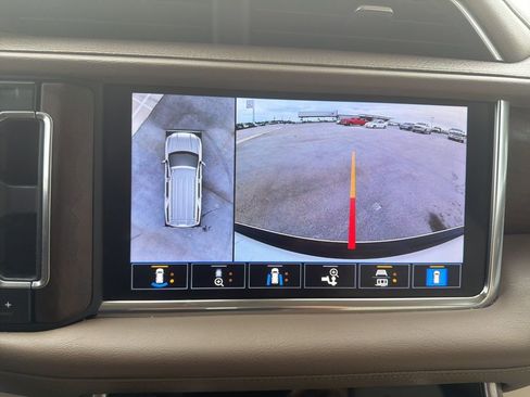 Used 2021 GMC Yukon XL Denali image 35