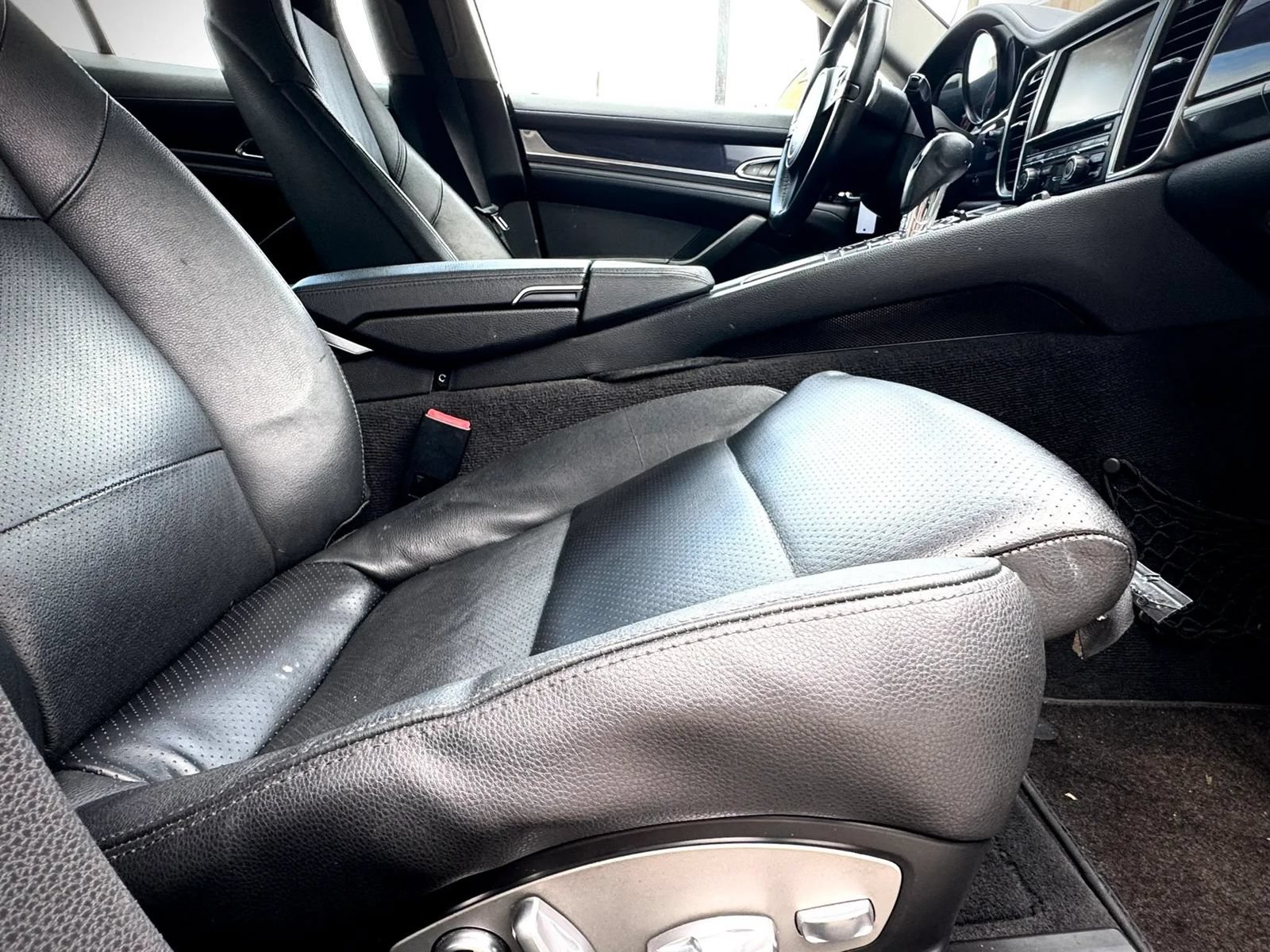 Used 2014 Porsche Panamera 4 AWD/4WD image 14