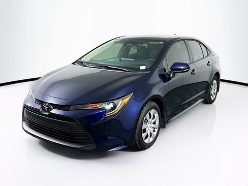 Used 2026 Toyota Corolla LE FWD image 3