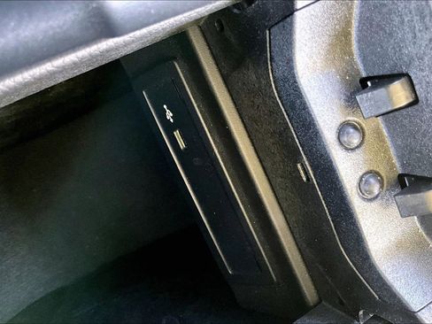 Used 2023 Mercedes-Benz GLA 35 AMG 4MATIC image 32