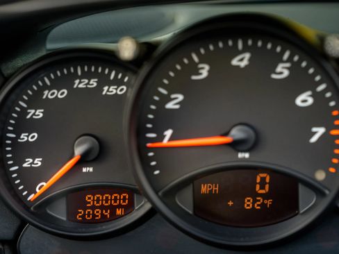 Used 1999 Porsche Boxster RWD image 34