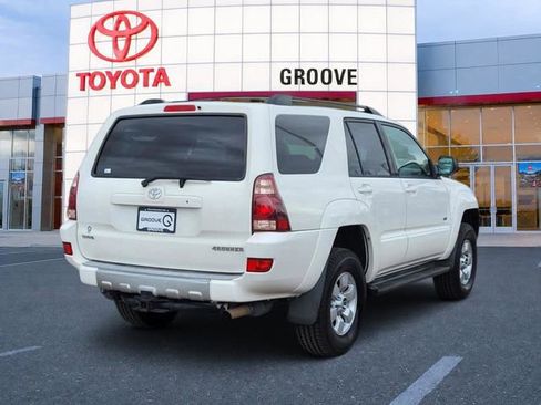 Used 2004 Toyota 4Runner SR5 RWD image 6