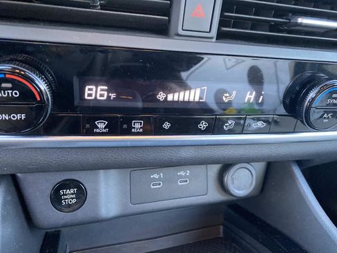 Used 2024 Nissan Rogue SV image 14