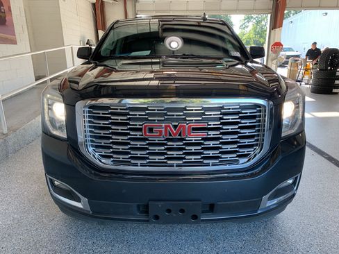 Used 2020 GMC Yukon Denali w/ Open Road Package AWD/4WD image 2
