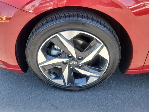 Certified 2023 Hyundai Elantra SEL w/ Convenience Package FWD image 31