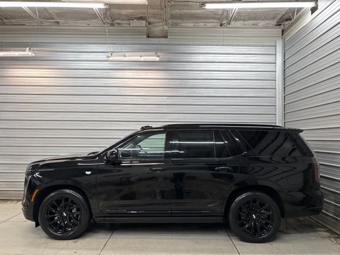 Used 2025 Cadillac Escalade Sport Platinum AWD/4WD image 8