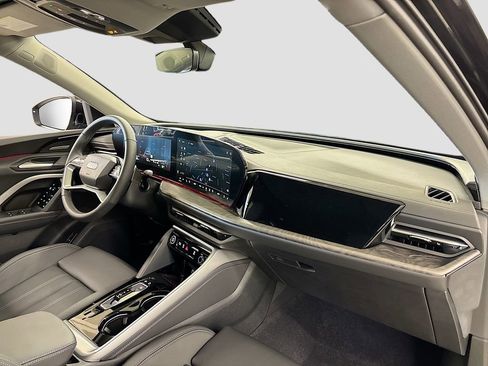 New 2025 Audi Q5 Premium Plus image 14