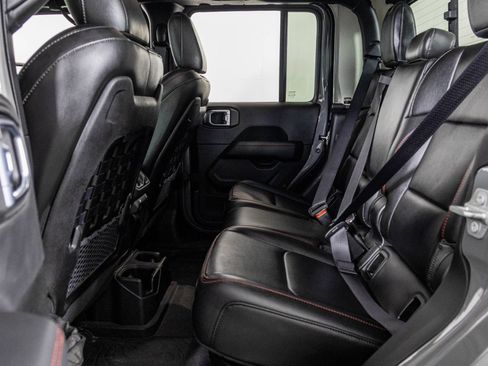 Used 2022 Jeep Gladiator Rubicon w/ LED Lighting Group AWD/4WD image 39