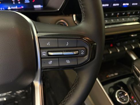 Used 2025 Chevrolet Colorado ZR2 AWD/4WD image 22