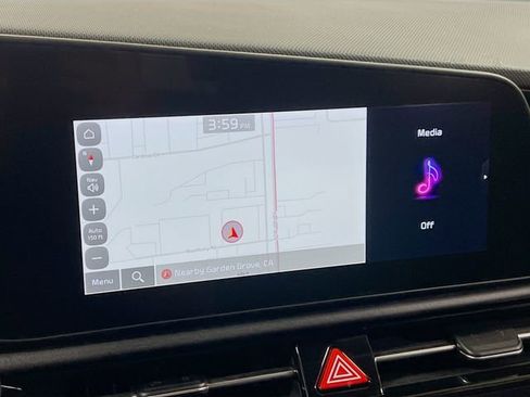 Certified 2023 Kia Niro EX image 13