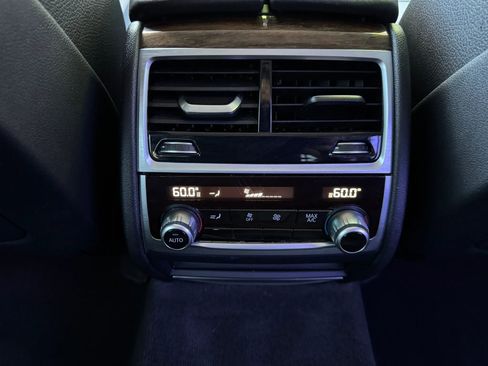 Used 2017 BMW 740i RWD image 19