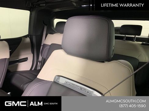 New 2026 GMC Hummer EV SUV AWD/4WD image 16