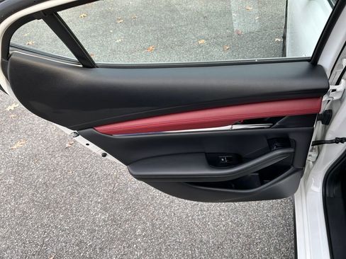 Used 2023 MAZDA MAZDA3 Hatchback w/ Appearance Package image 23