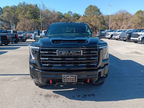 New 2026 GMC Sierra 2500 AT4 w/ AT4 Premium Plus Package AWD/4WD image 6