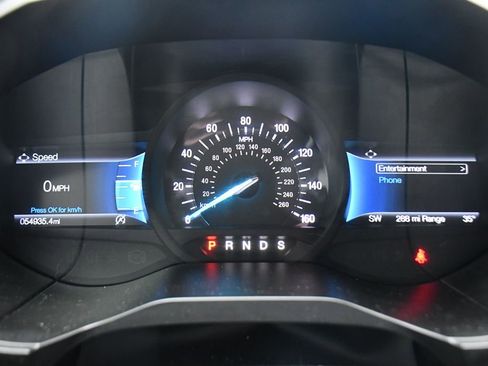 Used 2022 Ford Edge ST-Line image 13