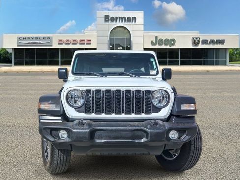 Used 2024 Jeep Wrangler Unlimited Sport AWD/4WD image 5