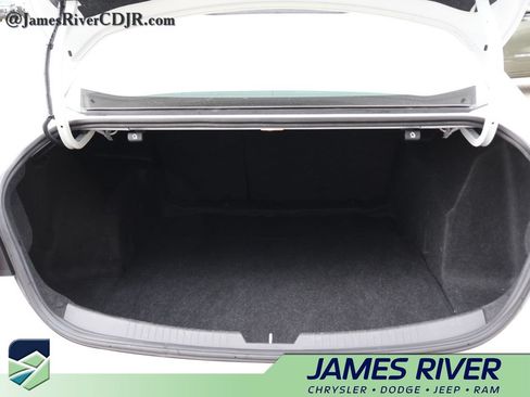 Used 2024 Chevrolet Malibu LT FWD image 14