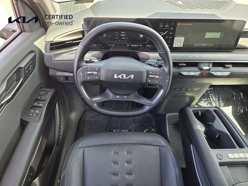 Certified 2024 Kia EV9 Wind AWD/4WD image 15