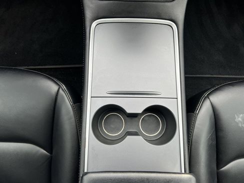 Used 2022 Tesla Model 3 Performance image 27