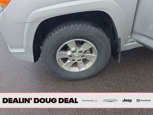 Used 2013 Toyota 4Runner SR5 image 26