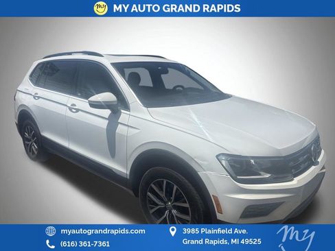 Used 2019 Volkswagen Tiguan SE w/ Panoramic Sunroof Package AWD/4WD image 1