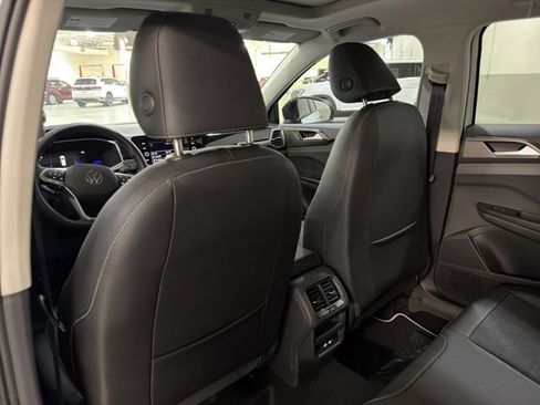 New 2026 Volkswagen Taos SE FWD image 19